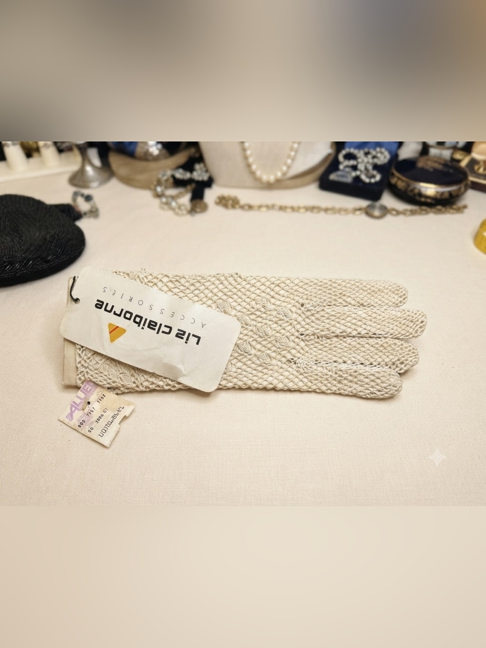 VTG New with Tags Liz Claiborne Accessories Crochet Mesh Gloves Off White NOS